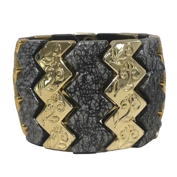 Costume Jewelry Stretch Bracelet Gold and Gray Zig Zag Pattern 1 5/8” Wide - Picture 1 of 5